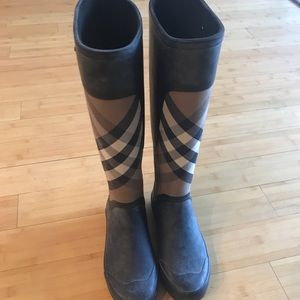 Burberry rain boots
